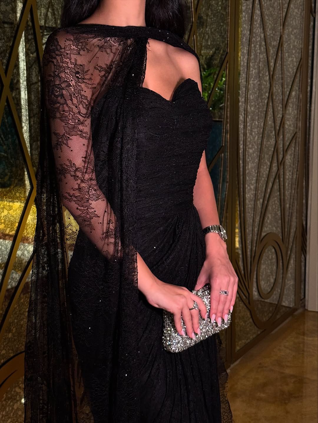 🖤 فستان "أسرار الليل" بالدانتيل الأسود 🖤